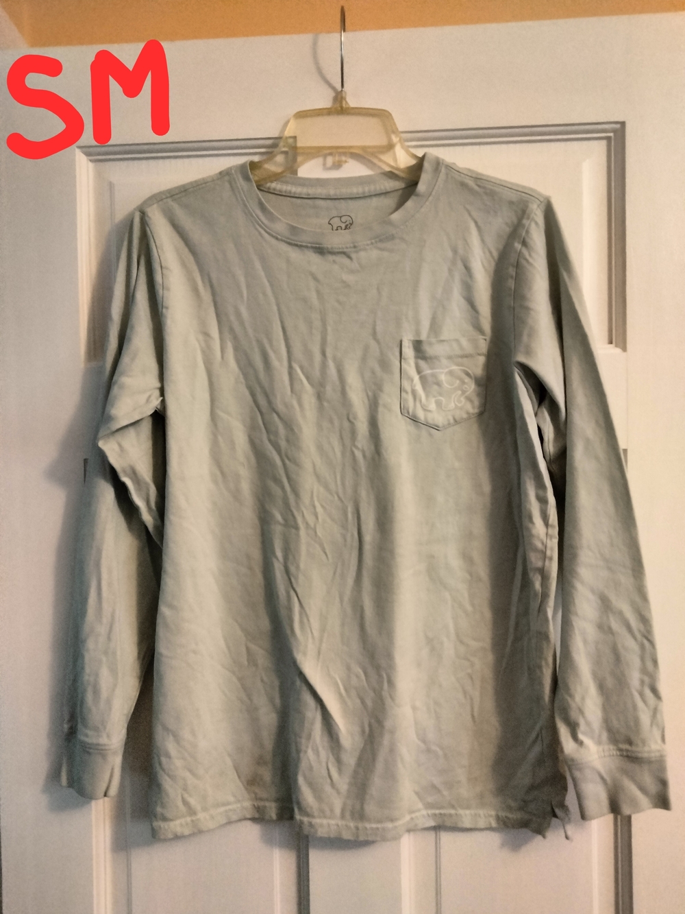 ivory ella Men's Long-Sleeve Pocket Tee in Gray
